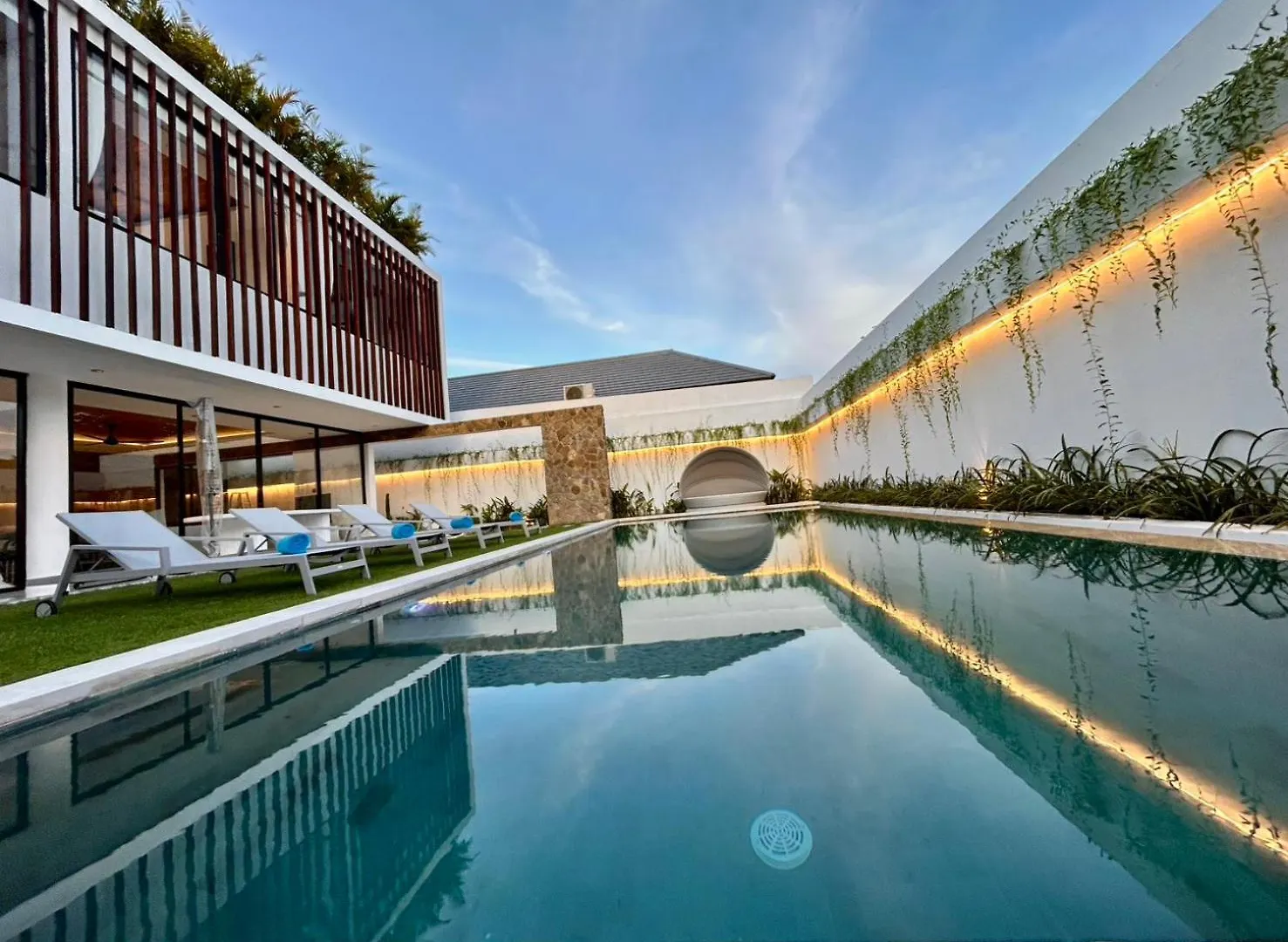 Villa Kawis Seminyak Indonesien