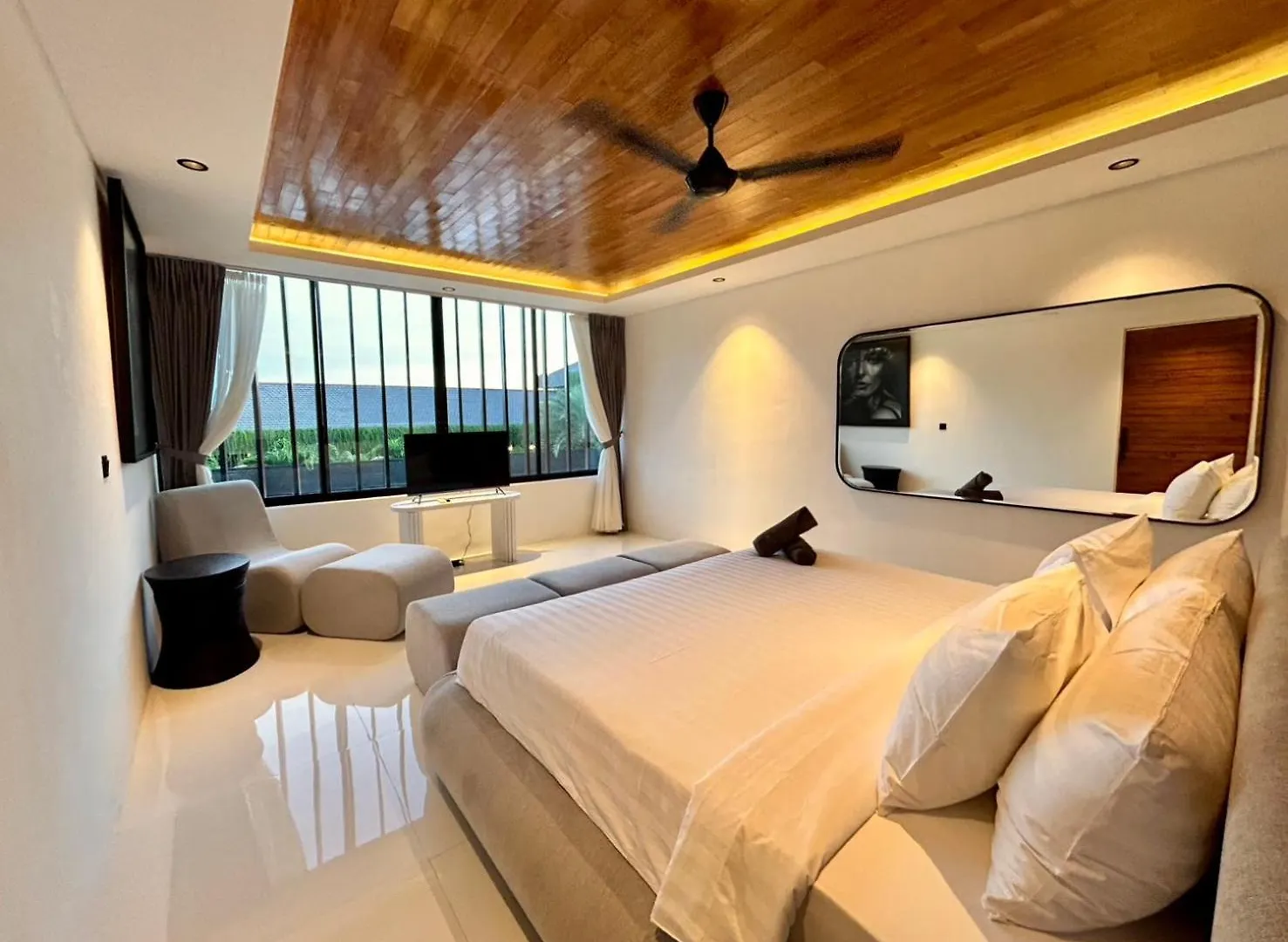 Villa Kawis Seminyak  スミニャック